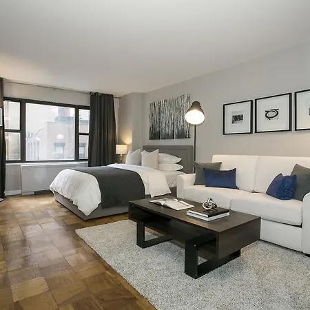 Modern Studio Apartment - Midtown East L